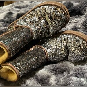 Offers pending Distressed Sequin UGG boots taking offers!!